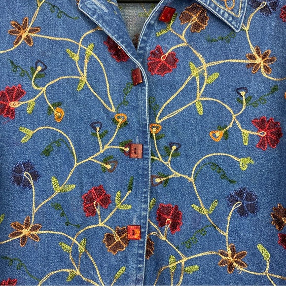 Units Blue Denim Jacket Multicolor Floral Embroidery Button Up Size Small - Picture 4 of 6